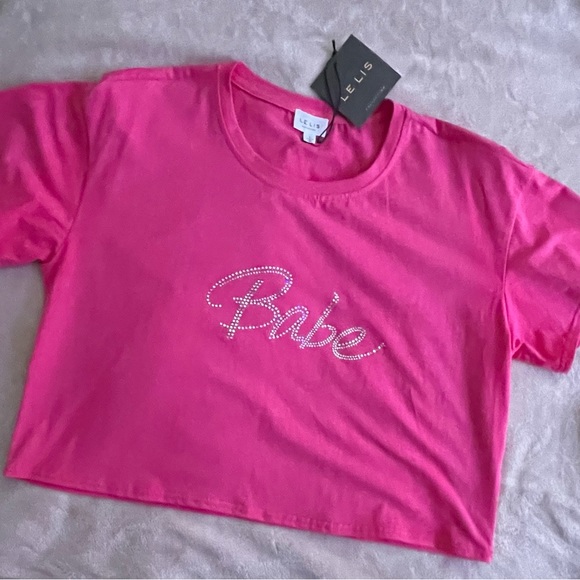 Barbie pink “Babe” crop top. NWT - Picture 3 of 4